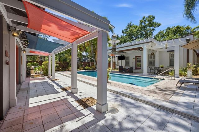 912 S FREMONT AVENUE, Tampa, FL 33606