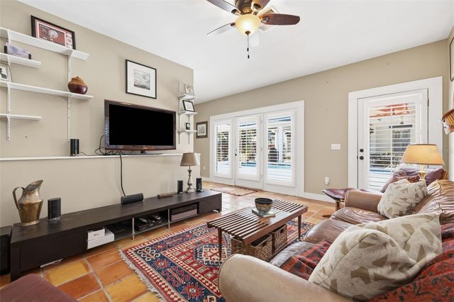 912 S FREMONT AVENUE, Tampa, FL 33606
