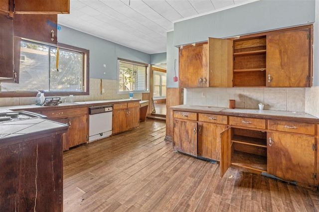 326 Hall Street, Dequincy, LA 70633