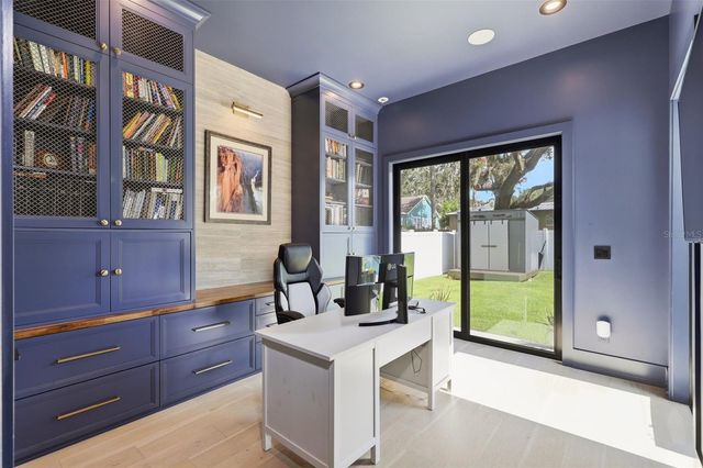 809 E CHURCH STREET, Orlando, FL 32801