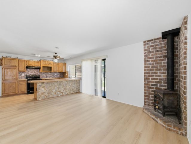 3053 Villa Sur Trail, Dallas, TX 75228