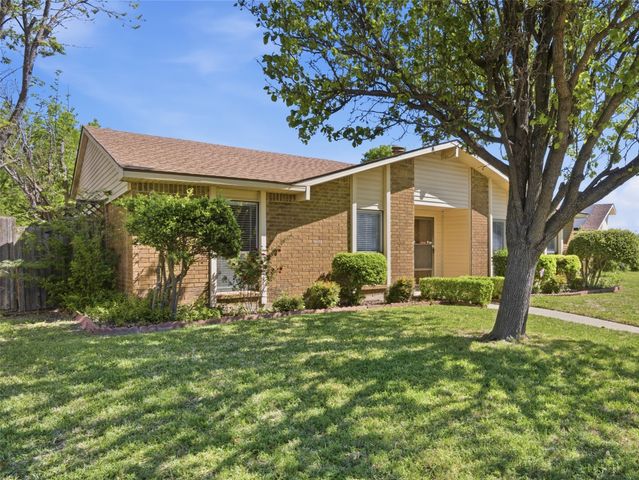 3053 Villa Sur Trail, Dallas, TX 75228