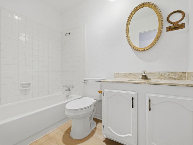 3053 Villa Sur Trail, Dallas, TX 75228