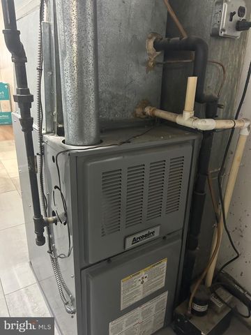 830-00 PINE HILL RD, Philadelphia, PA 19115