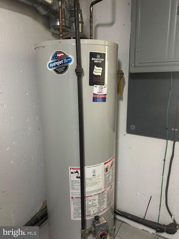 830-00 PINE HILL RD, Philadelphia, PA 19115