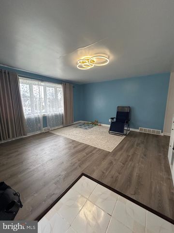 830-00 PINE HILL RD, Philadelphia, PA 19115