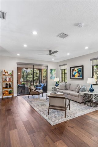 2802 Kinsington Circle 27-4, Weston, FL 33332