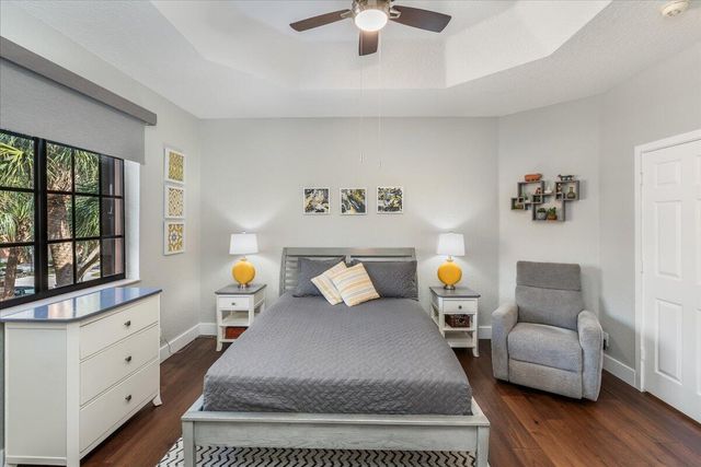2802 Kinsington Circle 27-4, Weston, FL 33332
