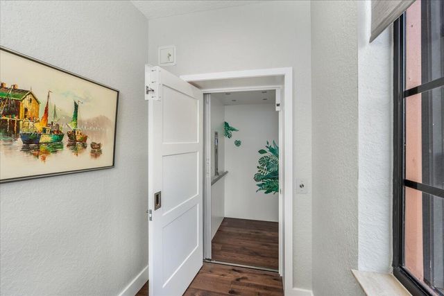 2802 Kinsington Circle 27-4, Weston, FL 33332