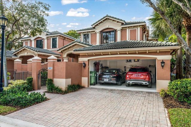 2802 Kinsington Circle 27-4, Weston, FL 33332