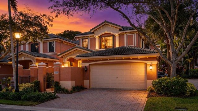 2802 Kinsington Circle 27-4, Weston, FL 33332