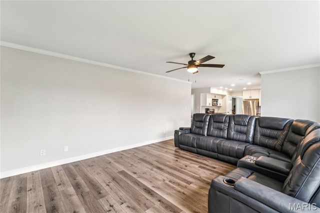 2119 Dettmer Place, Hazelwood, MO 63031