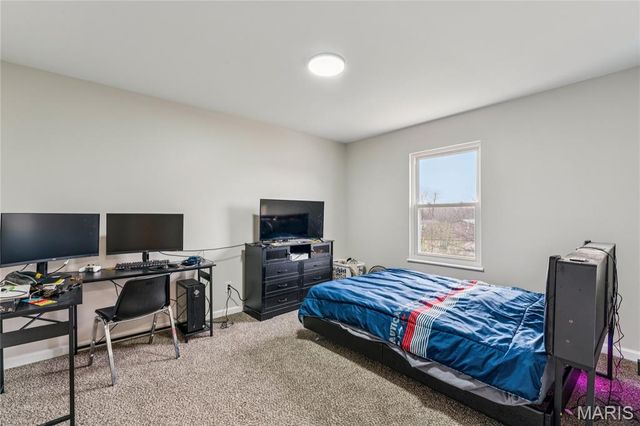 2119 Dettmer Place, Hazelwood, MO 63031