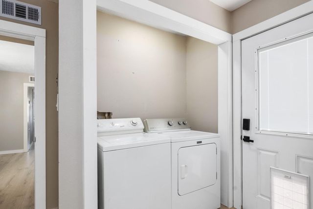 342 Governor Hogg Drive, Point Blank, TX 77364