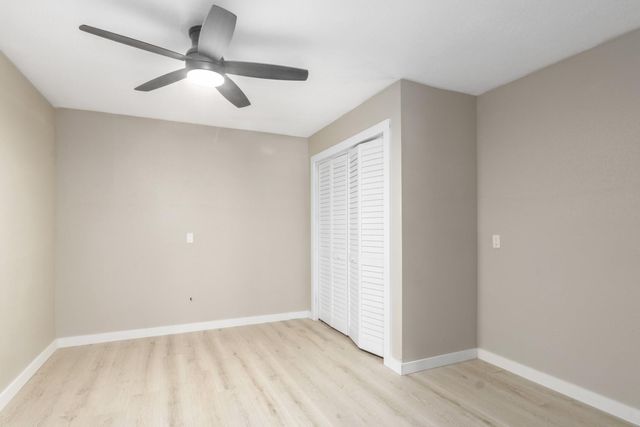 342 Governor Hogg Drive, Point Blank, TX 77364