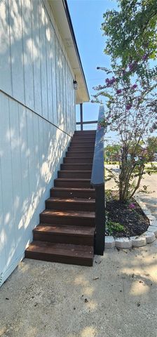 342 Governor Hogg Drive, Point Blank, TX 77364