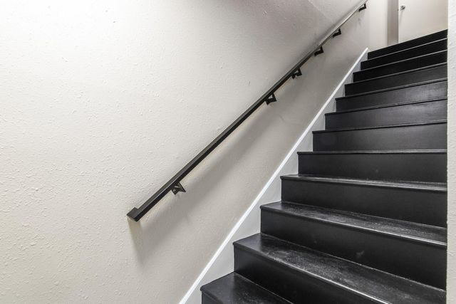 342 Governor Hogg Drive, Point Blank, TX 77364