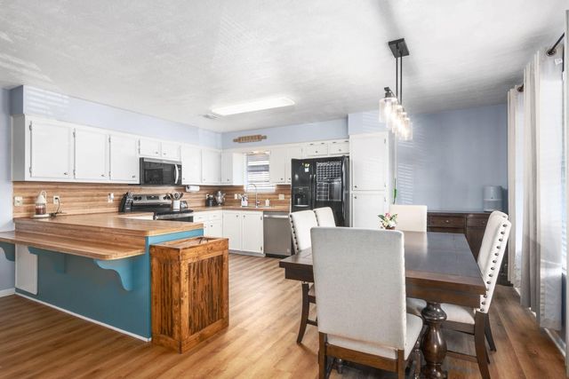 342 Governor Hogg Drive, Point Blank, TX 77364