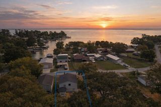 342 Governor Hogg Drive, Point Blank, TX 77364