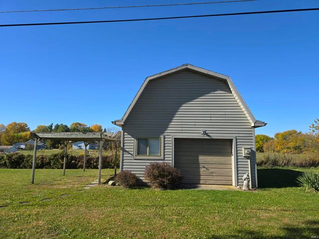 3551 S State Road 103, New Castle, IN 47362