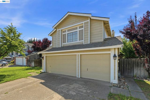 1137 Hidden Meadow Pl, Manteca, CA 95337