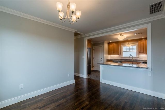 14 Rosemary Street, New London, CT 06320