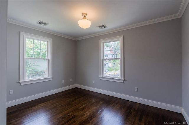 14 Rosemary Street, New London, CT 06320