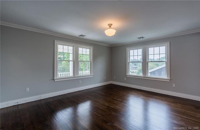 14 Rosemary Street, New London, CT 06320