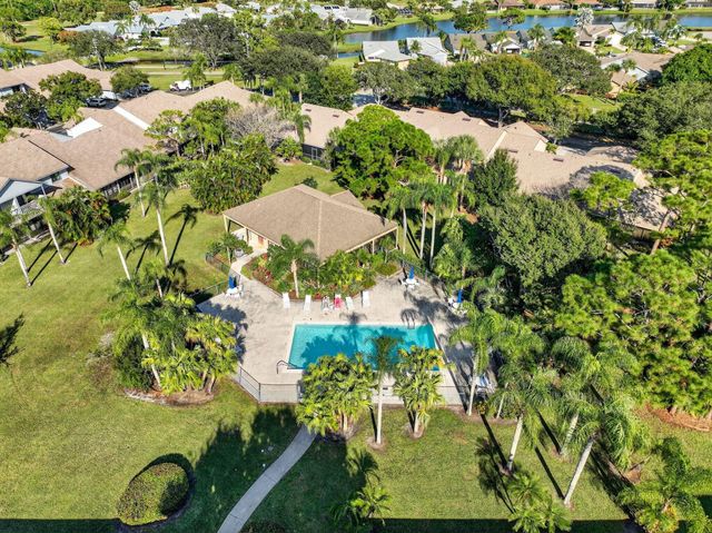 6184 SE Georgetown Place, Hobe Sound, FL 33455