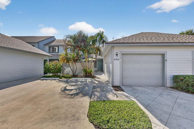 6184 SE Georgetown Place, Hobe Sound, FL 33455