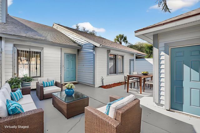 6184 SE Georgetown Place, Hobe Sound, FL 33455