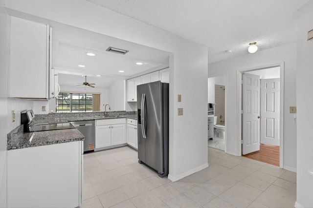 6184 SE Georgetown Place, Hobe Sound, FL 33455