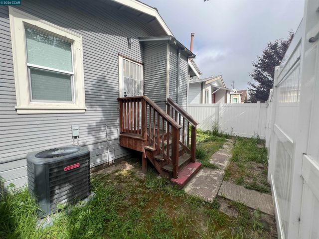 2824 23rd Avenue, Oakland, CA 94606
