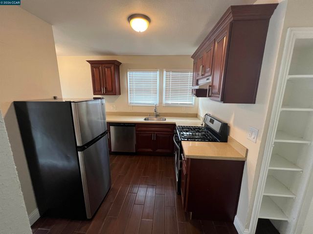 2824 23rd Avenue, Oakland, CA 94606