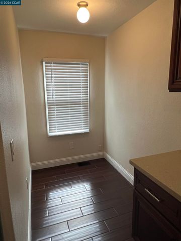 2824 23rd Avenue, Oakland, CA 94606
