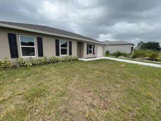 2613 62nd St W, Lehigh Acres, FL 33971