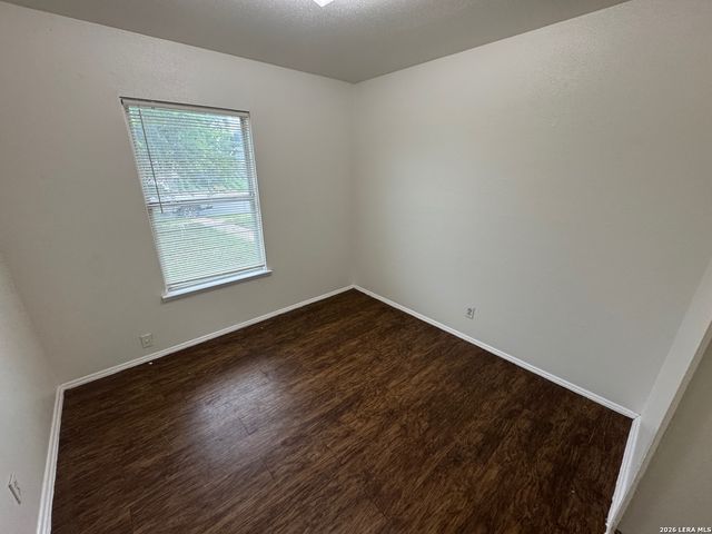 4115 WILD OAK DR, San Antonio, TX 78219