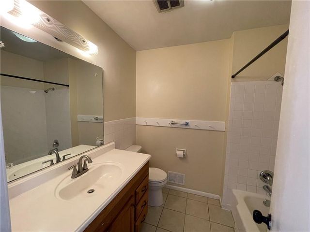 602 SE 4th Terrace, Lee's Summit, MO 64063