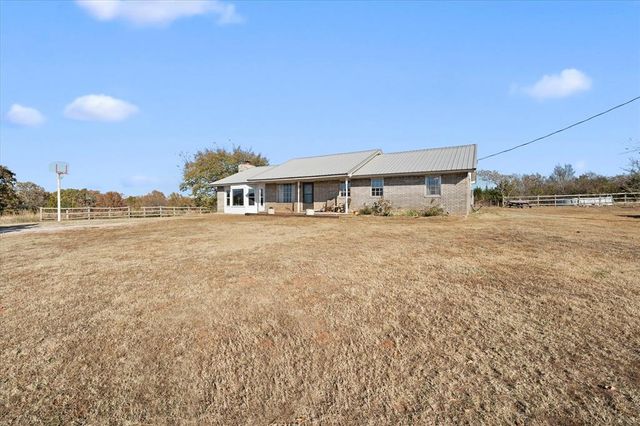 28275 Harrison Road, Macomb, OK 74852