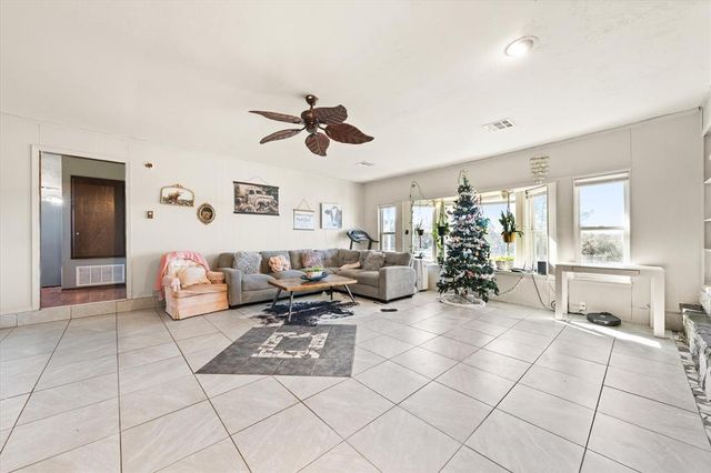 28275 Harrison Road, Macomb, OK 74852