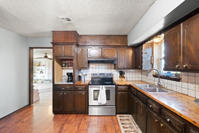 28275 Harrison Road, Macomb, OK 74852