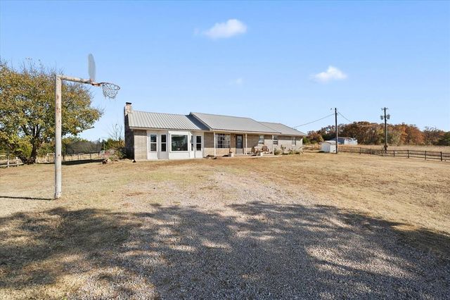 28275 Harrison Road, Macomb, OK 74852