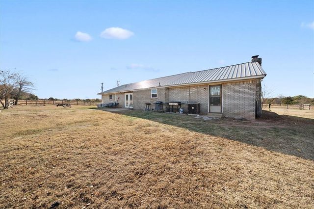28275 Harrison Road, Macomb, OK 74852