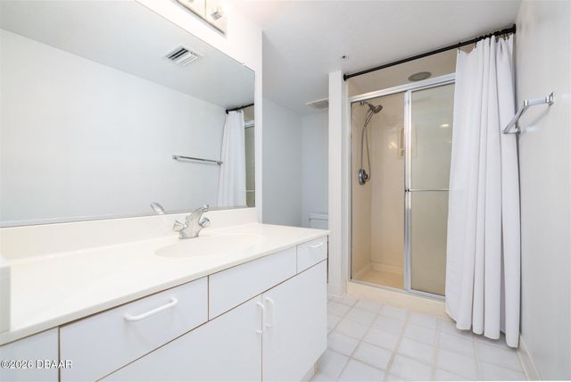 3 Oceans West Blvd Apt 7C1, Daytona Beach Shores, FL 32118