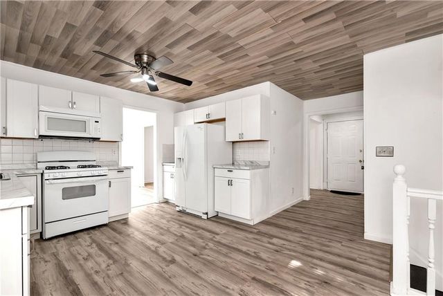 4168 Rocky Ledge Way, Snellville, GA 30039