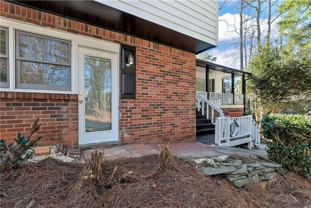 4168 Rocky Ledge Way, Snellville, GA 30039