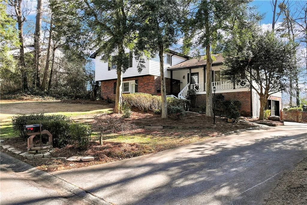 4168 Rocky Ledge Way, Snellville, GA 30039