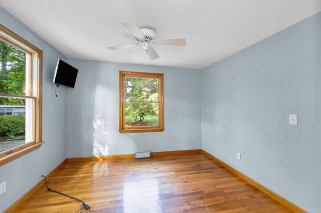 186 South Rd, Bedford, MA 01730