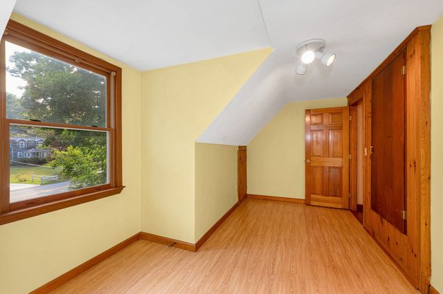 186 South Rd, Bedford, MA 01730