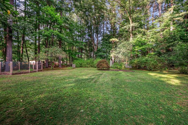 186 South Rd, Bedford, MA 01730